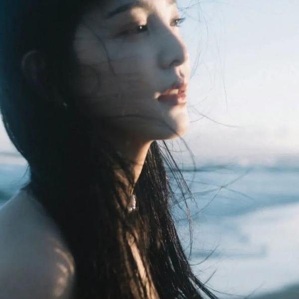 异轨姝途